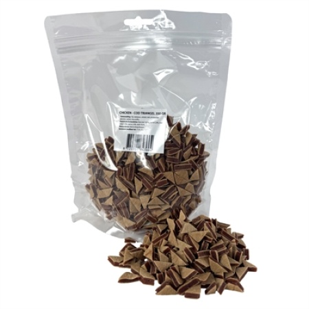 I am chicken & codfish triangel sandwich